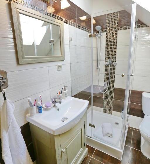 مبيت وإفطار Kalvin Restaurant & Pension