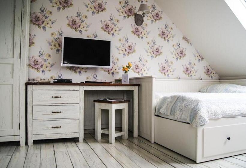 مبيت وإفطار Kalvin Restaurant & Pension