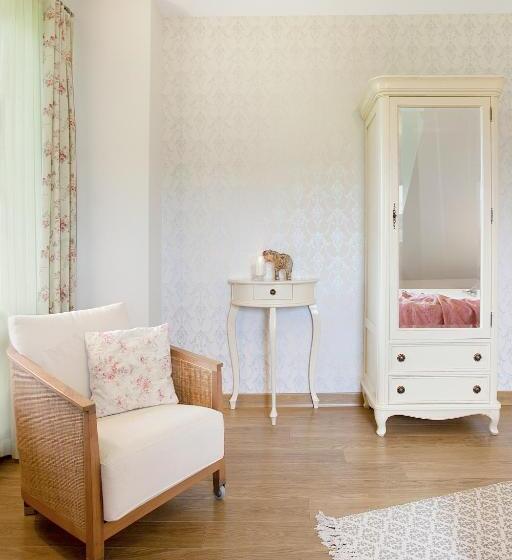 مبيت وإفطار Kashubian Lodge & Spa