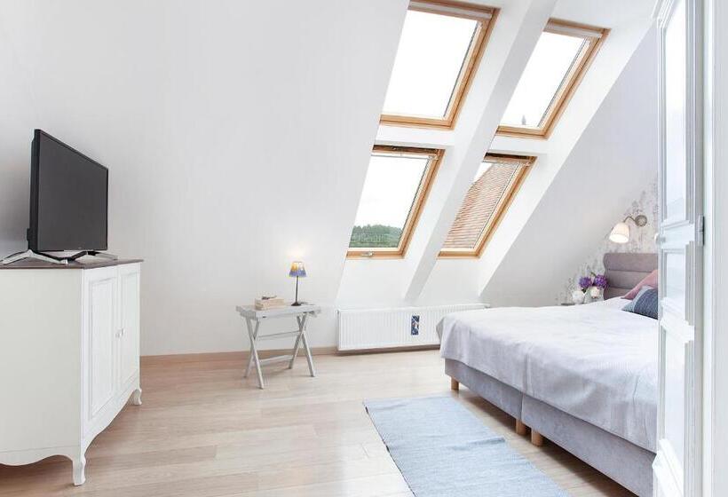 مبيت وإفطار Kashubian Lodge & Spa