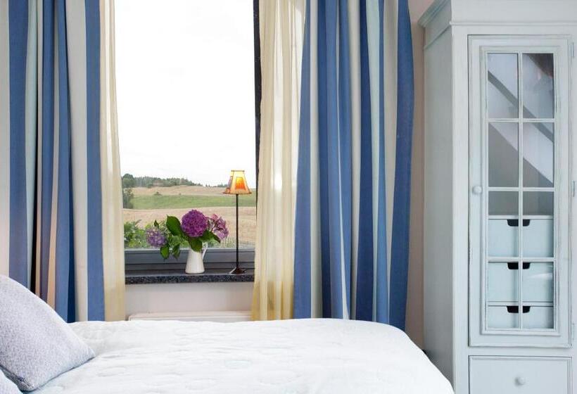 مبيت وإفطار Kashubian Lodge & Spa