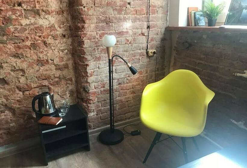 Elbrus Hiloft Hostel