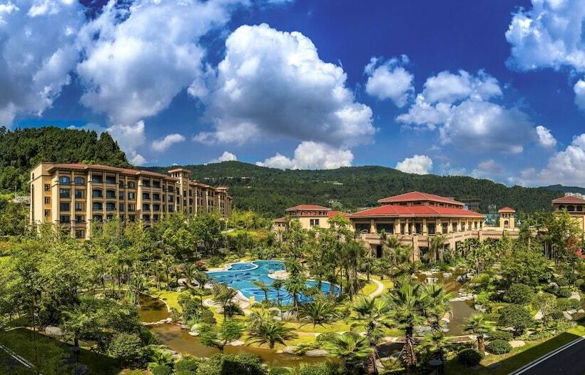 Felton Grand Hotel Bazhong