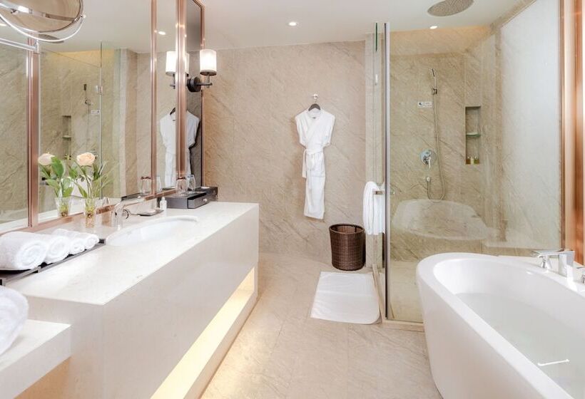 Felton Grand Hotel Bazhong