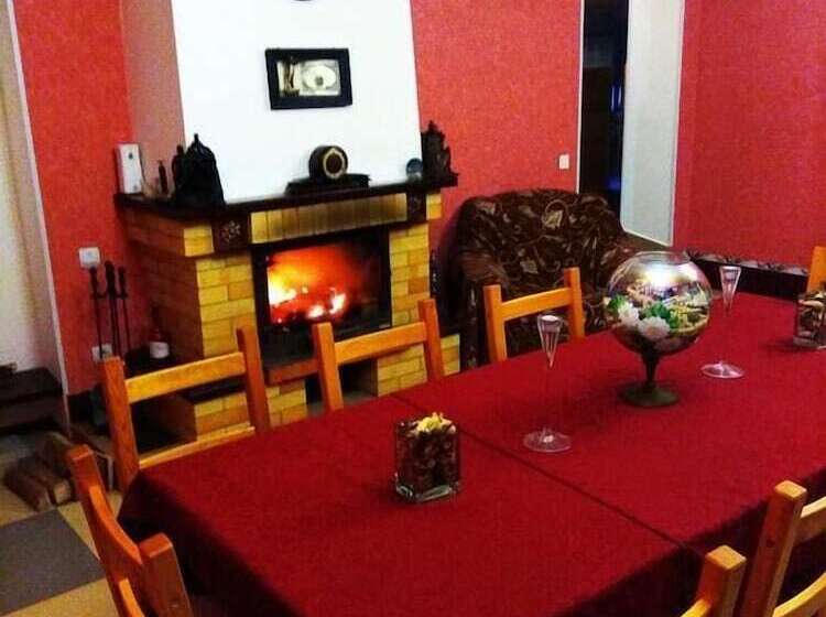 בית מלון כפרי Abyrvalg