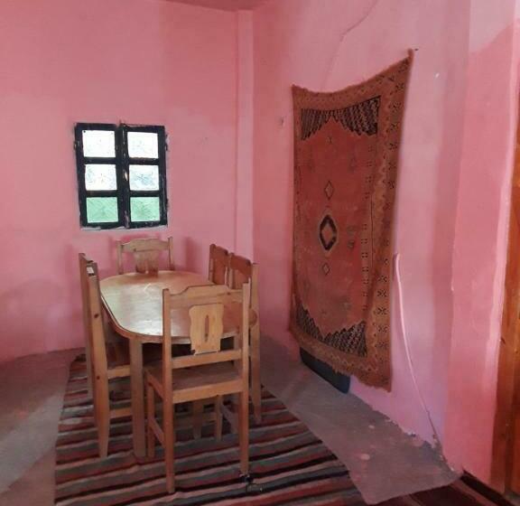 هتل Auberge Restaurant Les Coquelicots