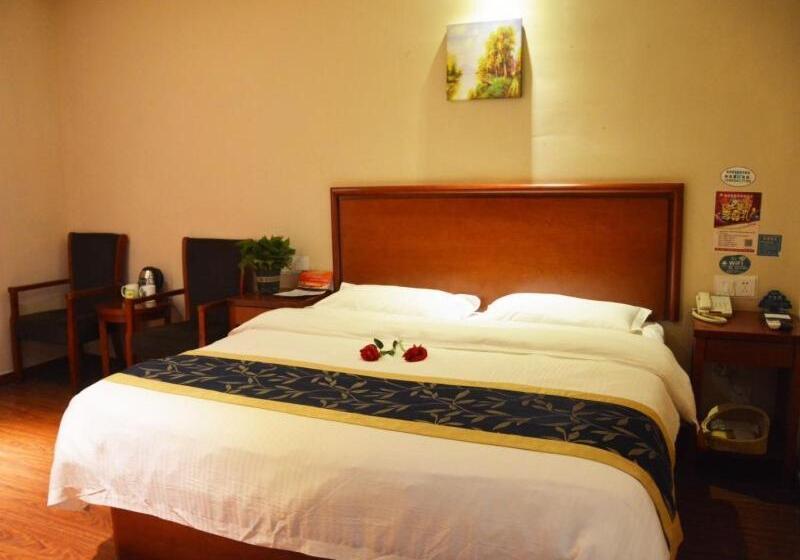 בית מלון כפרי Greentree Inn Fuyang Shopping Mall