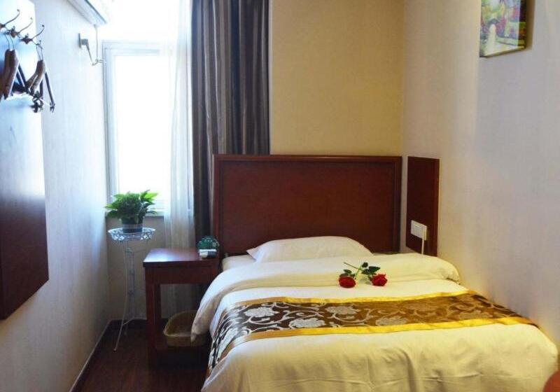 בית מלון כפרי Greentree Inn Fuyang Shopping Mall