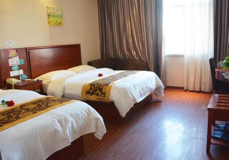 בית מלון כפרי Greentree Inn Fuyang Shopping Mall