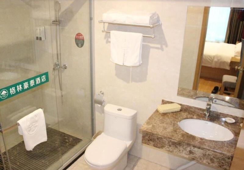 Greentree Inn Henan Zhumadian Xincai Yueliang Bay Business Hotel