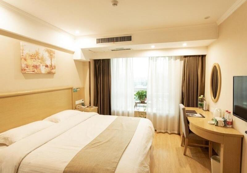 Greentree Inn Henan Zhumadian Xincai Yueliang Bay Business Hotel