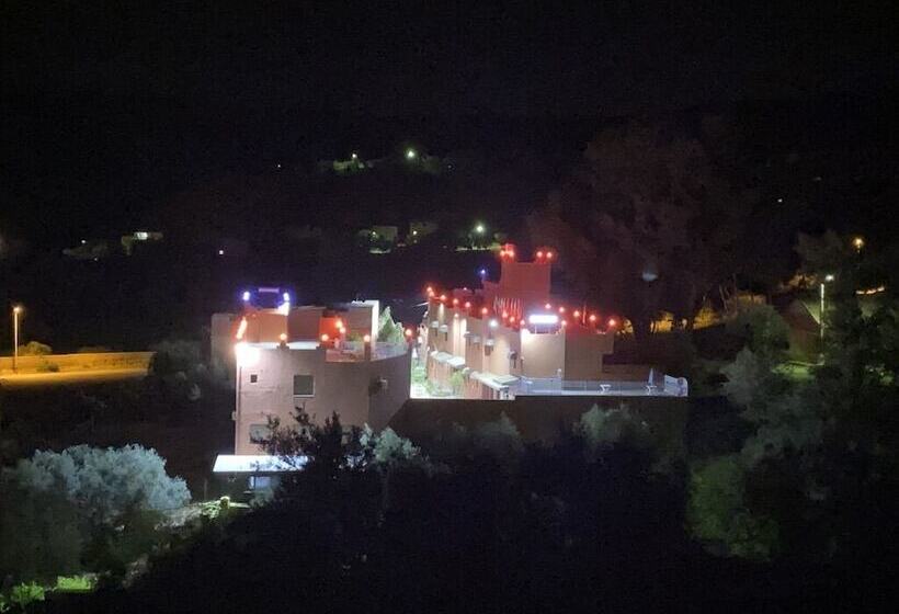 هتل Hôtel Ajil Ouzoud