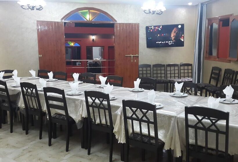 هتل Hôtel Ajil Ouzoud