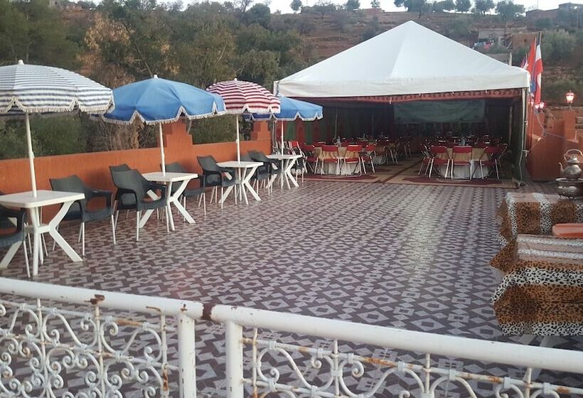 هتل Hôtel Ajil Ouzoud