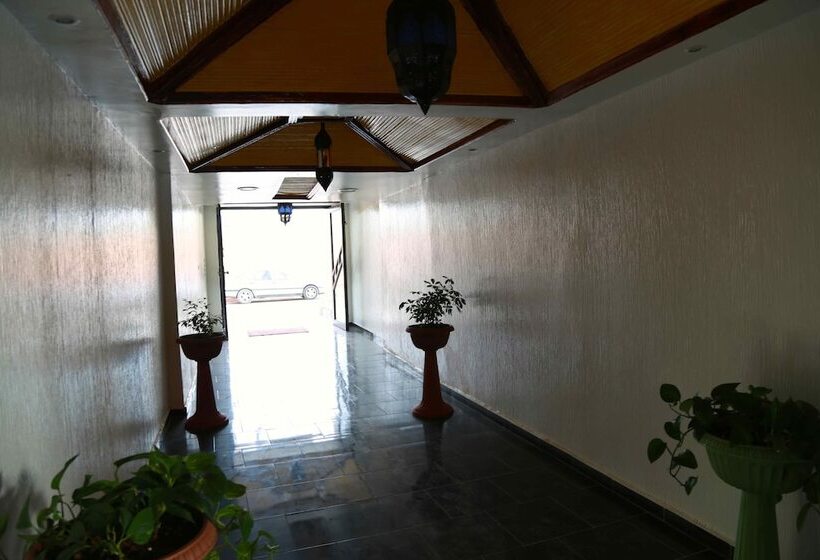 Отель La Belle Vue