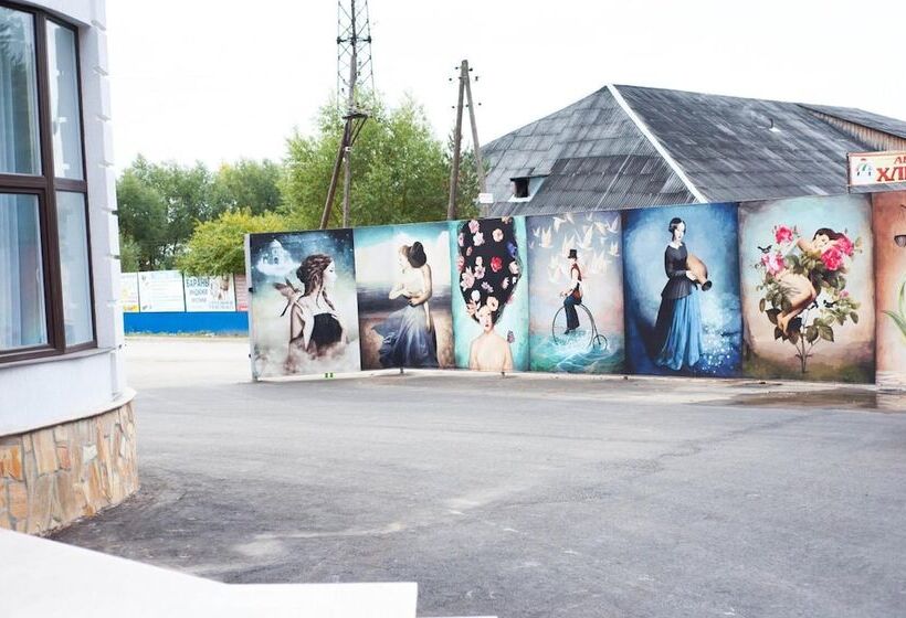 Отель Maxim Park