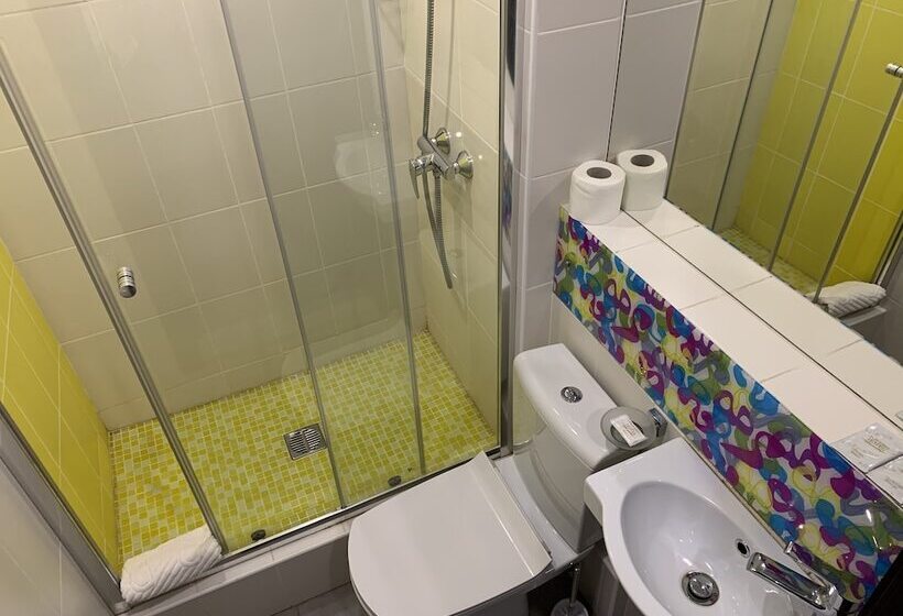 Отель Maxim Park