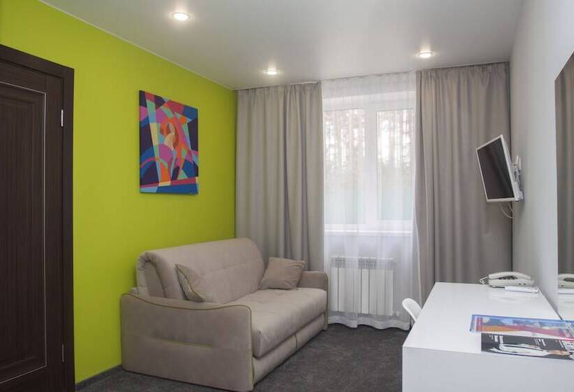 Отель Maxim Park