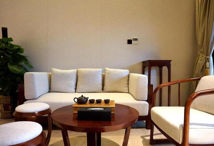 Otel Narada Resort & Spa Cifu Lake