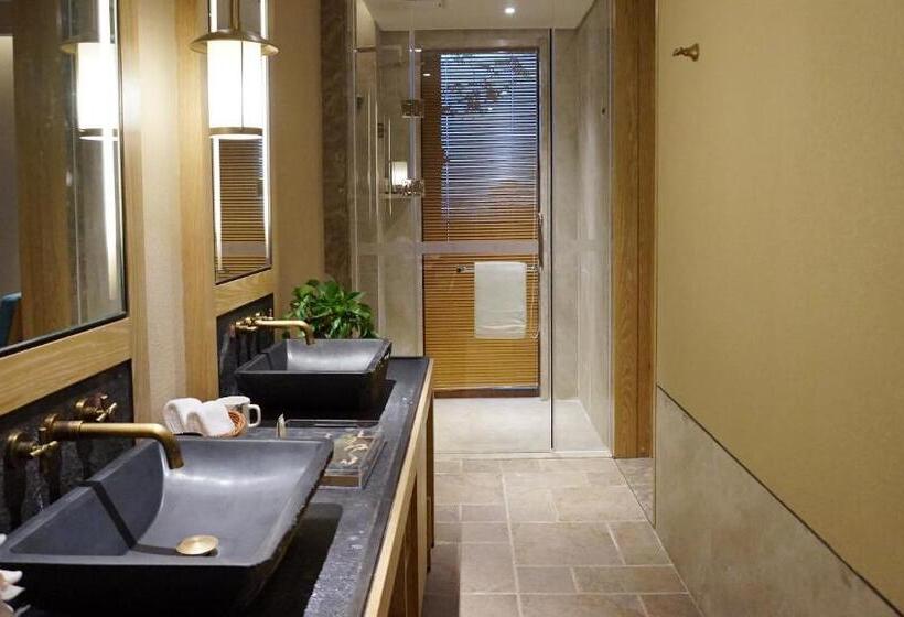 Otel Narada Resort & Spa Cifu Lake