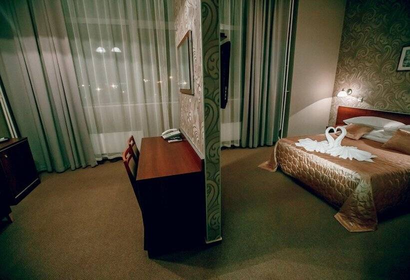 בית מלון כפרי New Fortress