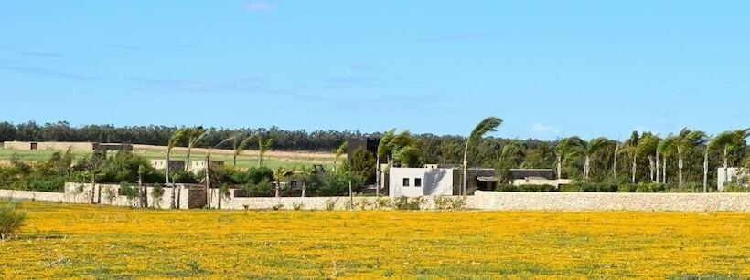 هتل روستایی Koheilan Oriental Lodge Farm