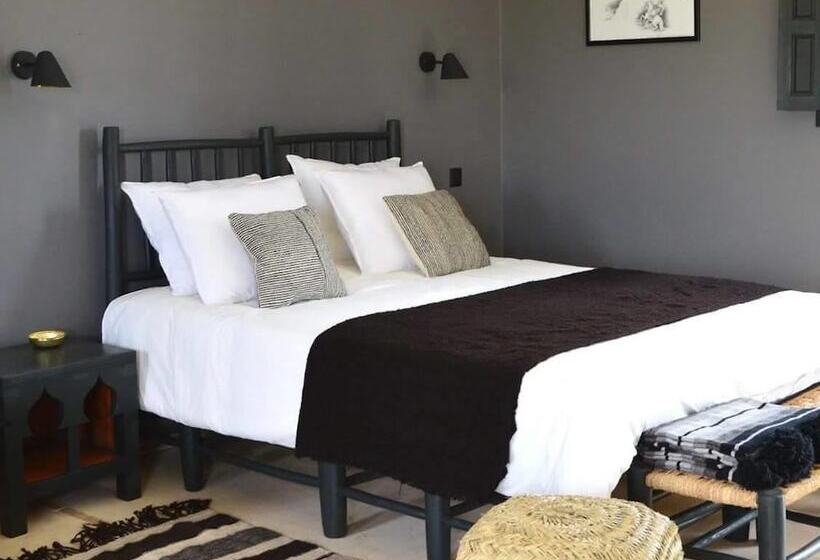 هتل روستایی Koheilan Oriental Lodge Farm