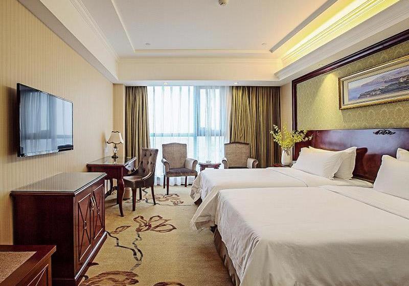 Vienna Hotel Changnan