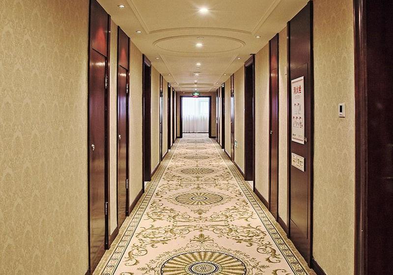 Vienna Hotel Changnan