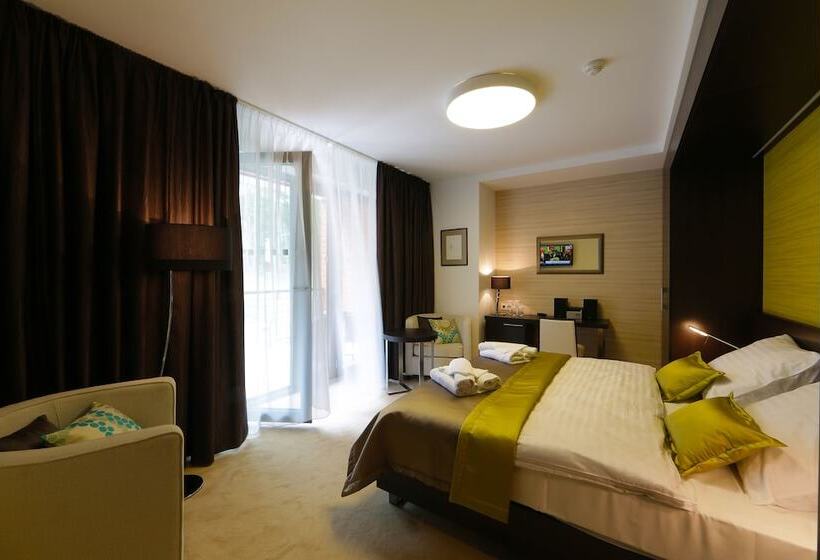 ホテル Zelena Laguna