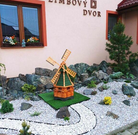 פנסיון Pezión Limbový Dvor