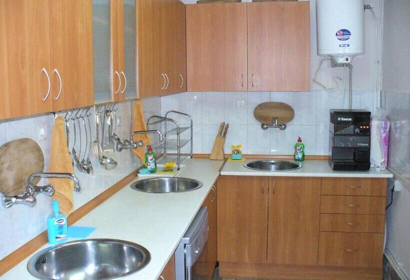 פנסיון Guest House Alfa Daniel