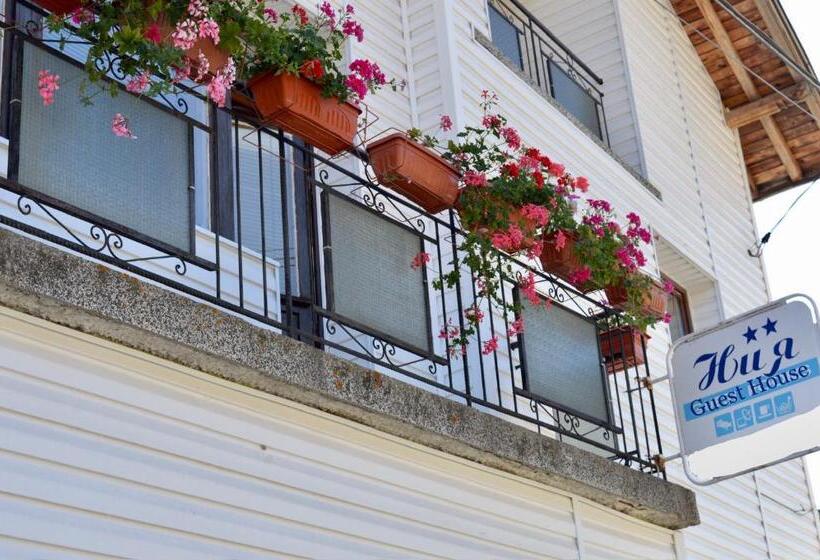 פנסיון Guest House Niya