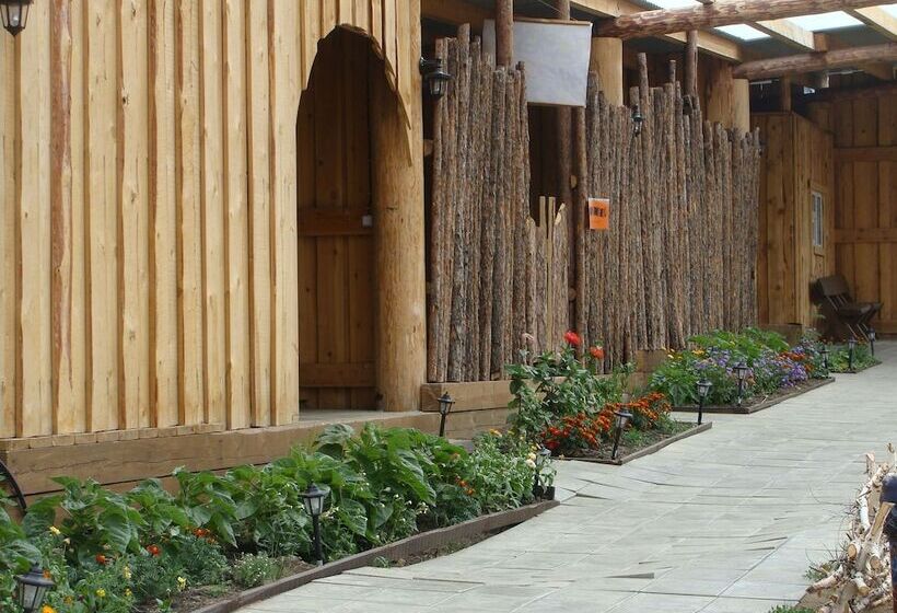 פנסיון Holiday Village Bayar