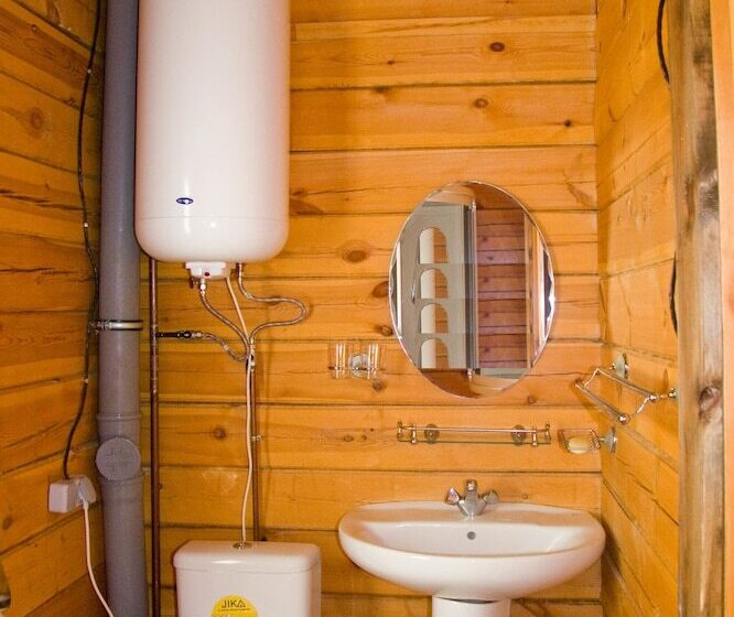 פנסיון Holiday Village Bayar