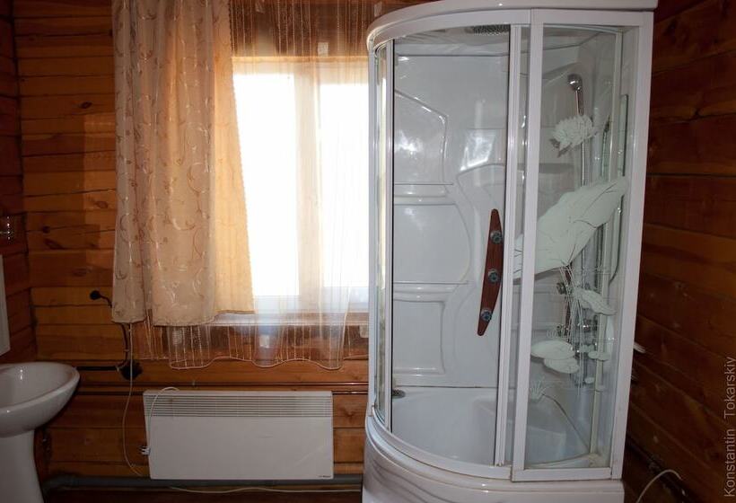 פנסיון Holiday Village Bayar