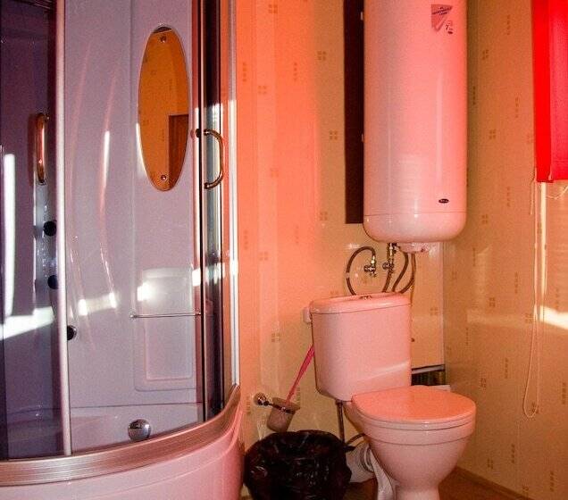 פנסיון Holiday Village Bayar