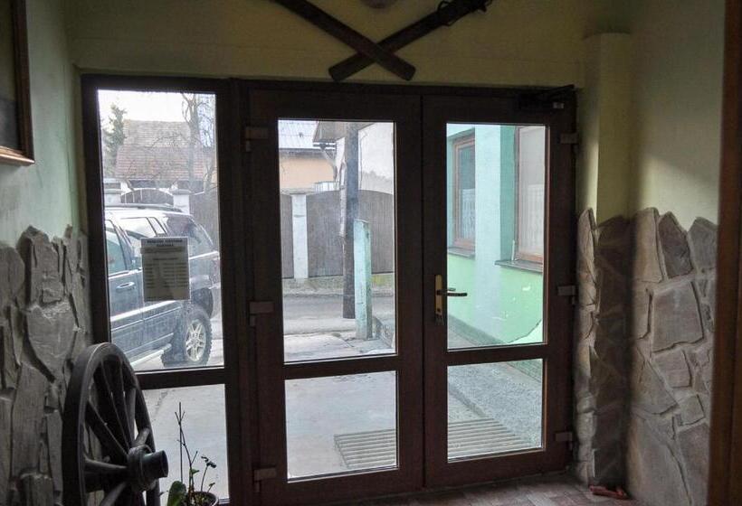 膳宿费 Penzion Bistár