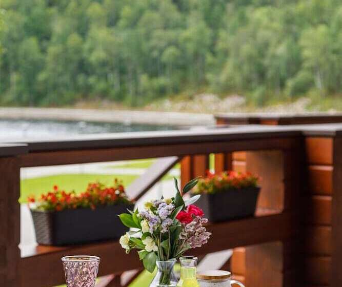 استراحتگاه Altay Village Teletskoe