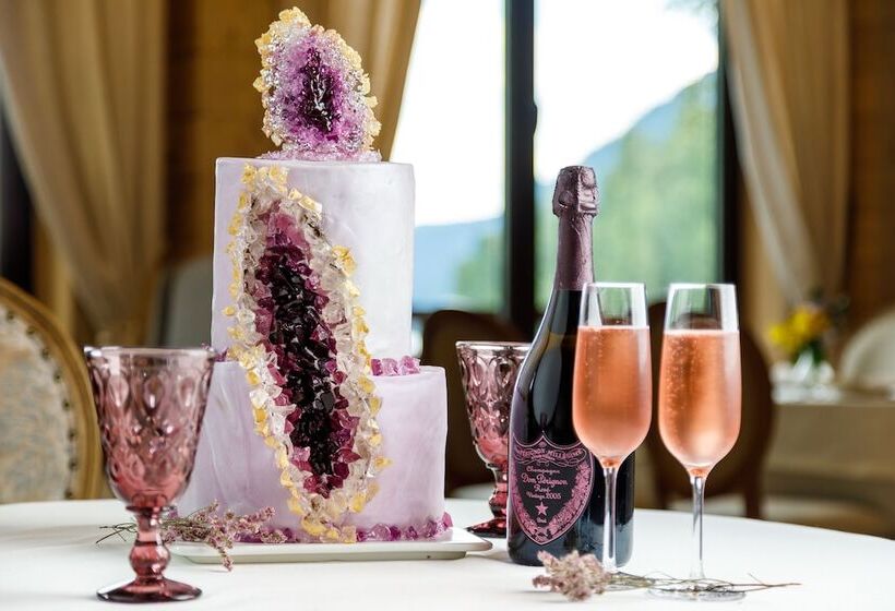 استراحتگاه Altay Village Teletskoe