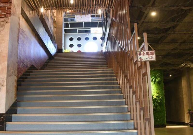 ホテル Greentree Inn Hunan Jishou Longshan Yuelu Avenue Business