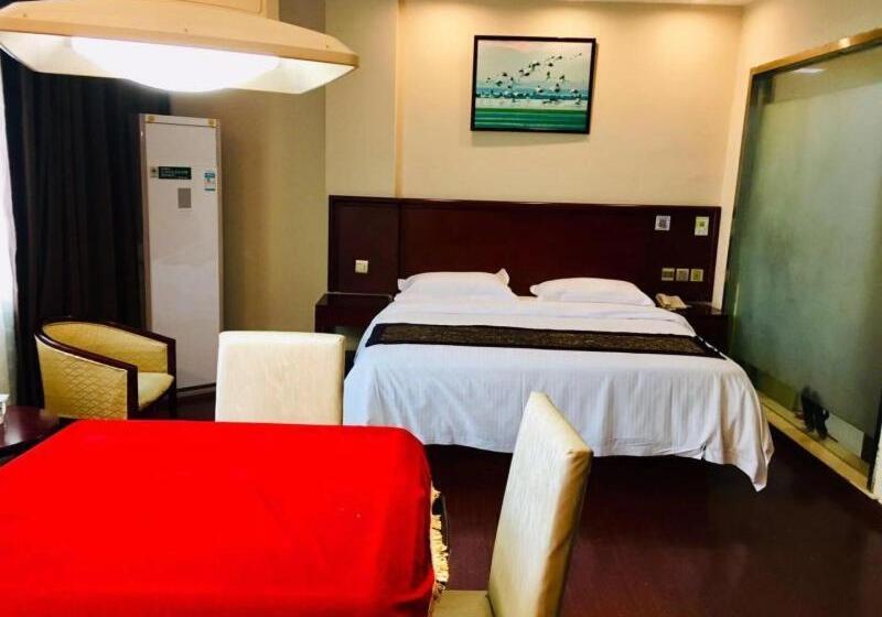 ホテル Greentree Inn Shangrao Poyang County Yingbin Avenue Express