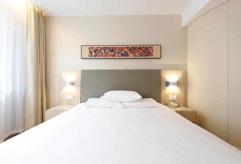 Hanting Hotel Hunchun Commercial Street