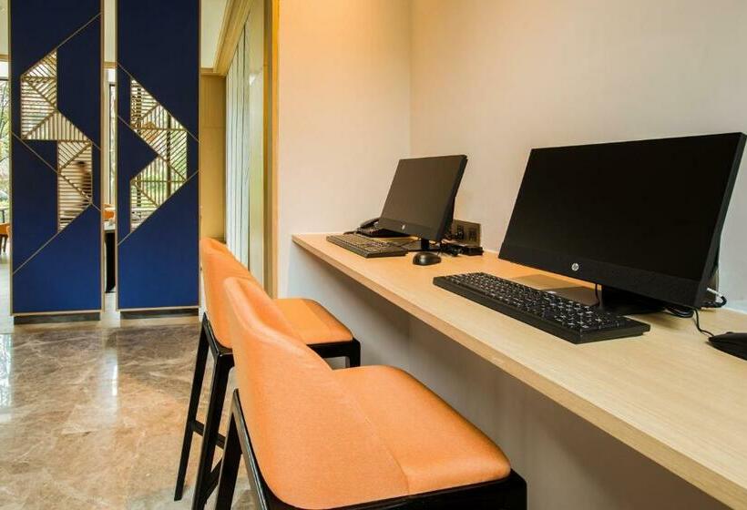 فندق Holiday Inn Express Guizhou Qinglong, An Ihg