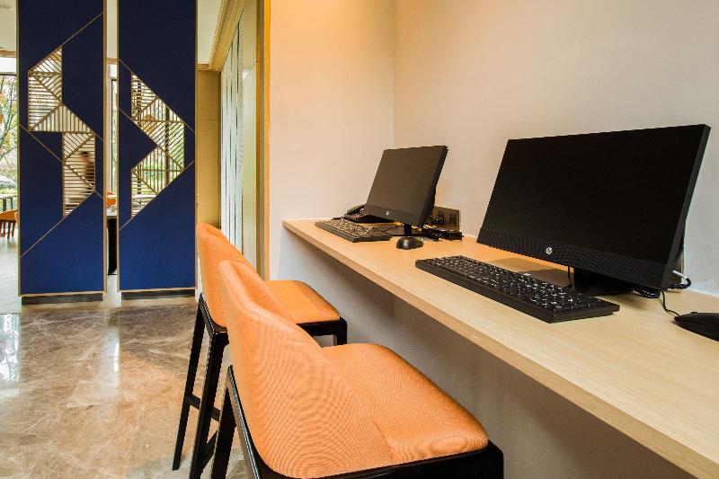 فندق Holiday Inn Express Guizhou Qinglong, An Ihg