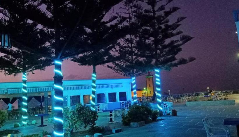 فندق Hôtel Aglou Beach