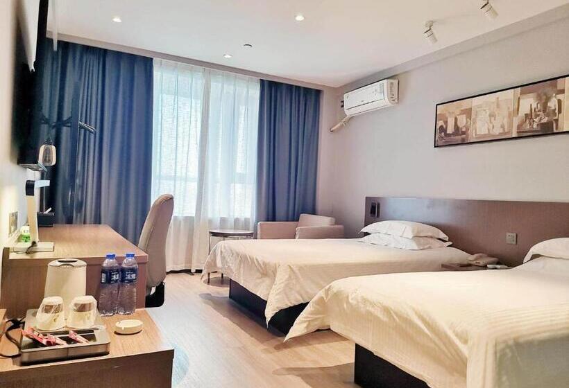 Отель Jinjiang Inn Zhenjiang Yangzhong Yangzi Road Shop