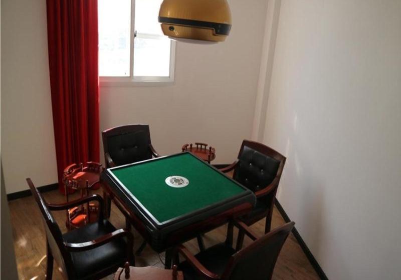 호텔 Shell Qianjiang City Qianjiang Bus Station