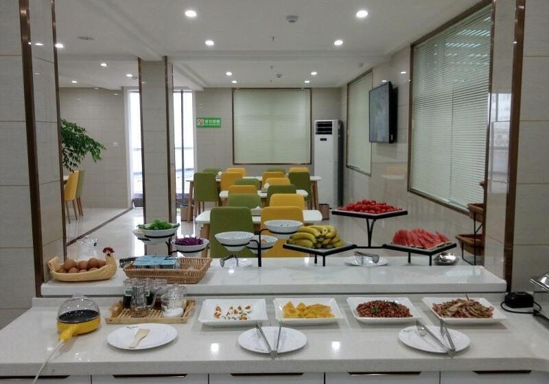 Отель Vatica Xuzhou Suining Bus Station Bayi West Road