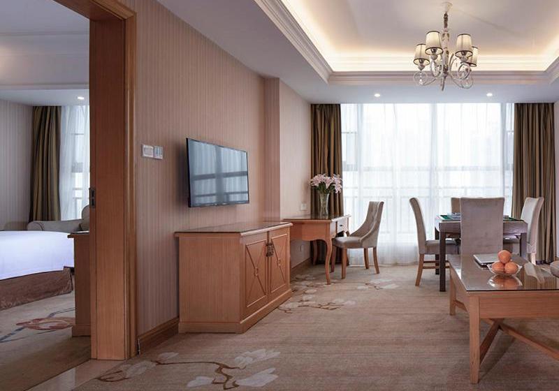Vienna Hotel Yueyang Huarong Avenue